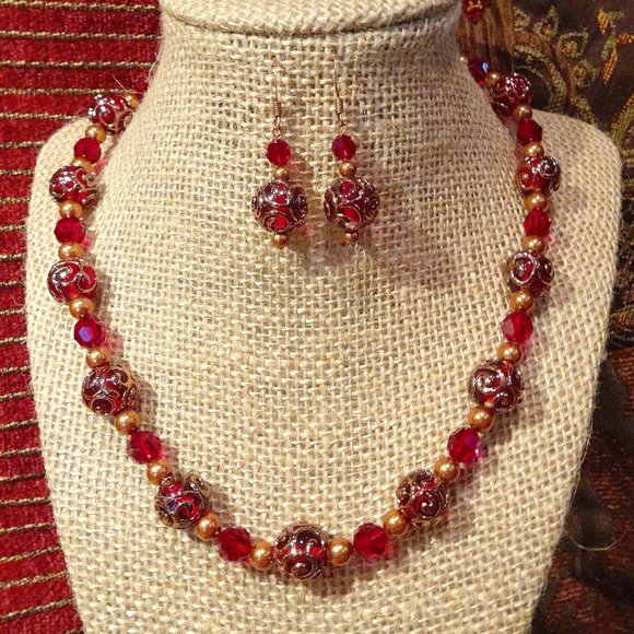 Handmade necklace/earring set in deep red with external copper - Petite Version - Picture 1 of 5